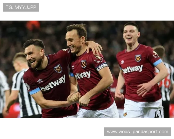 西汉姆联换帅未见成效主场再败布伦特福德继续深陷降级泥潭 西汉姆联换帅未见成效主场再败布伦特福德继续深陷降级泥潭