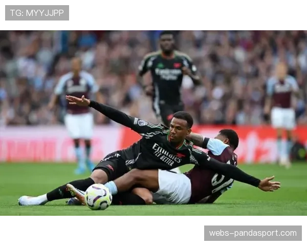 德甲第25轮:多特蒙德客场2-1逆转勒沃库森,阿德耶米替补登场绝杀。